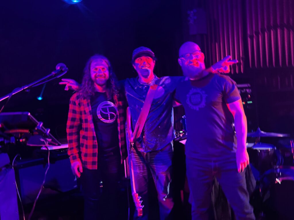 THE ALL'S EYE band picture for the song Saturday Sessions