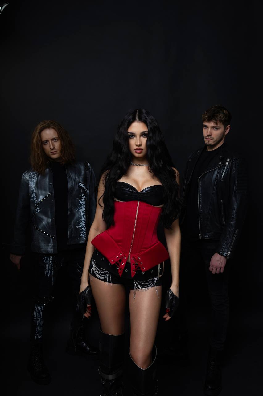 NOAPOLOGY - Pull Me In cover art